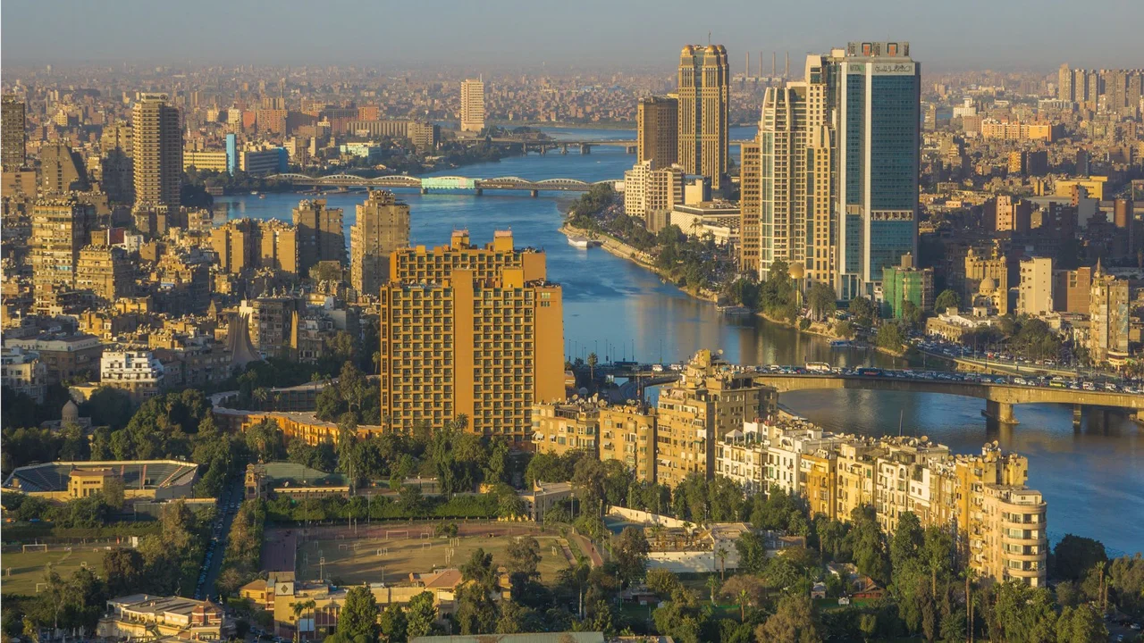 فيتش: تأثير الحرب الإيرانية على تصنيف مصر الائتماني تحت السيطرة